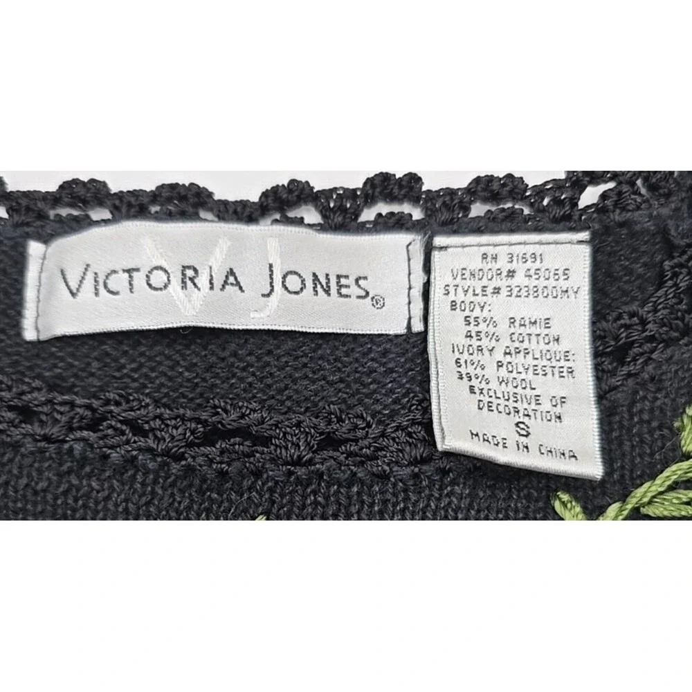 Victoria Jones Fall VTG Embroidered Ugly Christmas Sweater Beaded Woman S - Picture 11 of 12